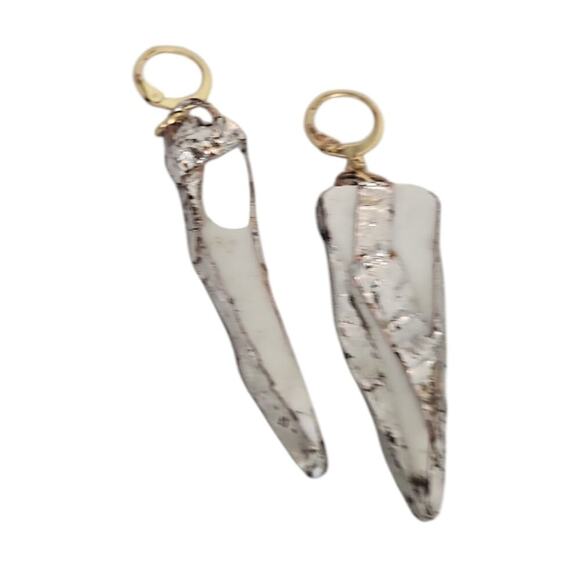 18K Gold Broken Ceramic Huggie Earring - Picture 4 of 4